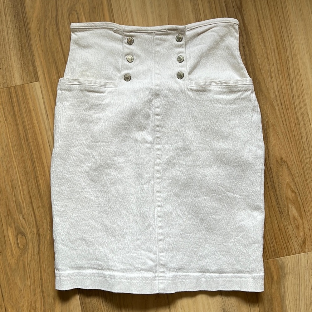 Jordache Vintage 90’s denim white skirt